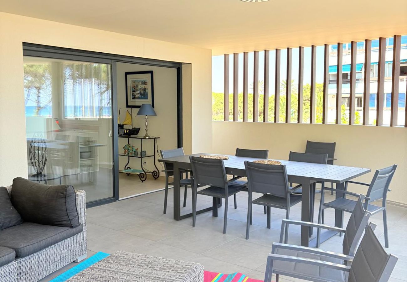 Appartement à Saint-Cyprien - Unique à St Cyprien les pieds dans l'eau