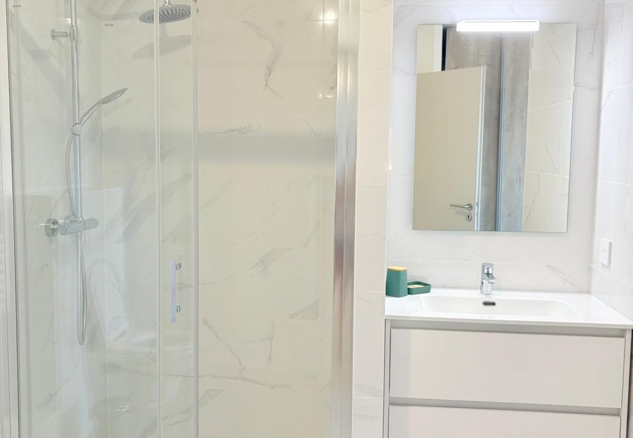 Appartement à Saint-Cyprien - Unique à St Cyprien les pieds dans l'eau