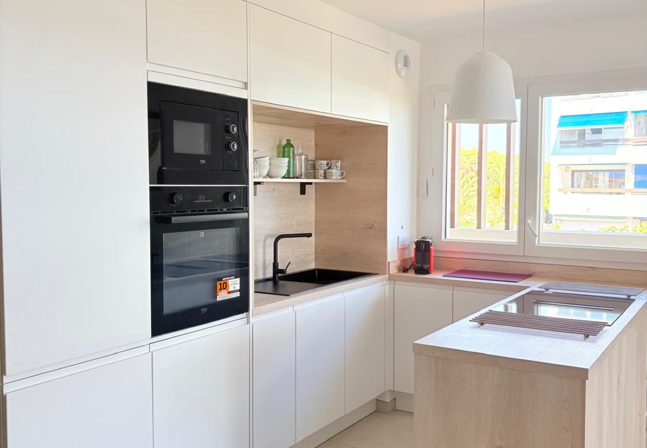 Appartement à Saint-Cyprien - Unique à St Cyprien les pieds dans l'eau