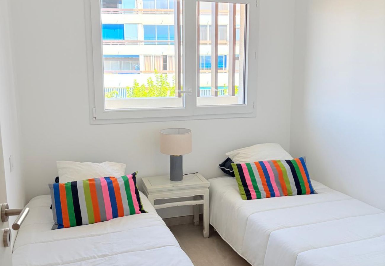 Appartement à Saint-Cyprien - Unique à St Cyprien les pieds dans l'eau
