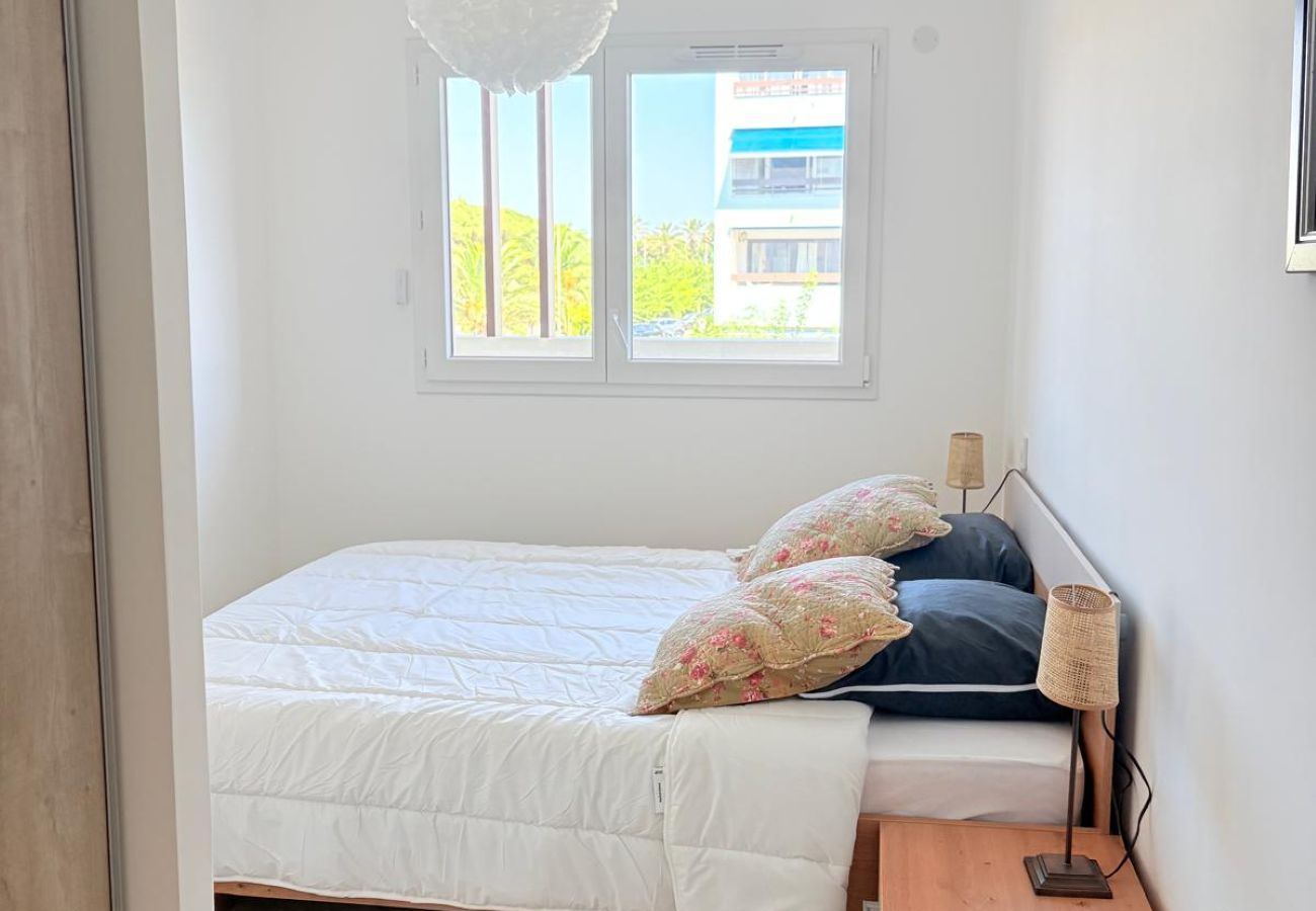 Appartement à Saint-Cyprien - Unique à St Cyprien les pieds dans l'eau