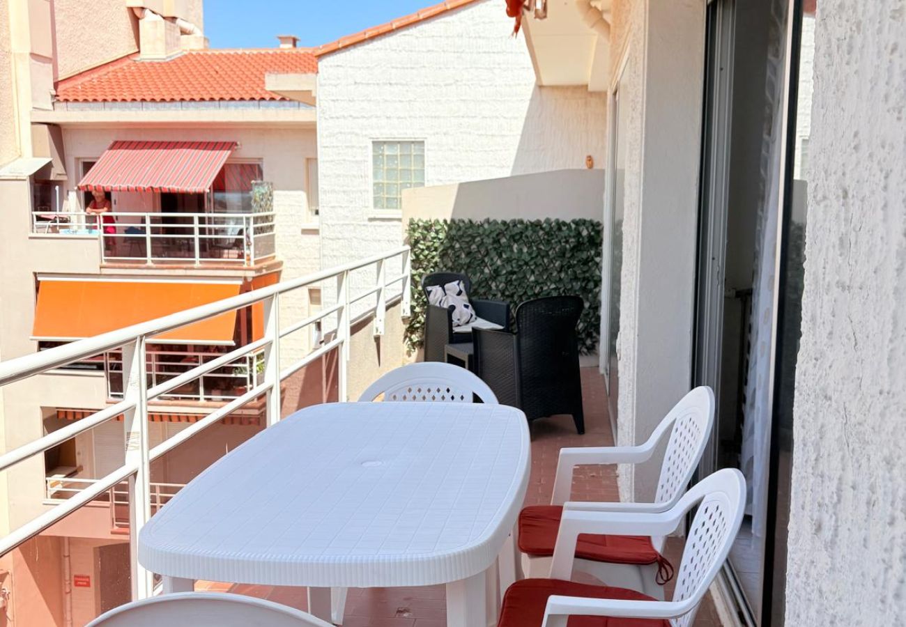 Appartement à Saint-Cyprien - Superbe Appartement sur le port de St Cyprien 