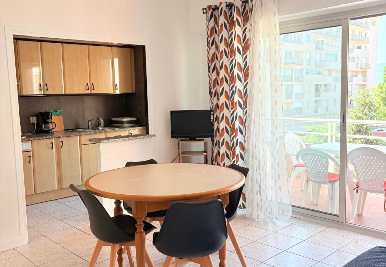 Appartement à Saint-Cyprien - Superbe Appartement sur le port de St Cyprien 