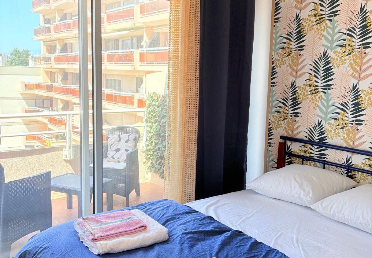Appartement à Saint-Cyprien - Superbe Appartement sur le port de St Cyprien 